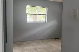 209 NW 79th Terrace, Margate, FL 33063 - Photo 4