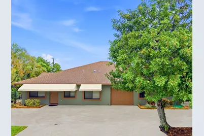 825 Dogwood Drive, Delray Beach, FL 33483 - Photo 2