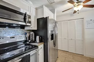 905 SE 12th Ct, Fort Lauderdale, FL 33316 - Photo 12