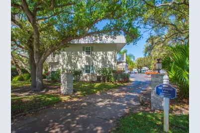 900 Jasmine Lane, Vero Beach, FL 32963 - Photo 2