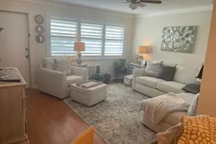 620 W Horizons W, Boynton Beach, FL 33435 - Photo 2