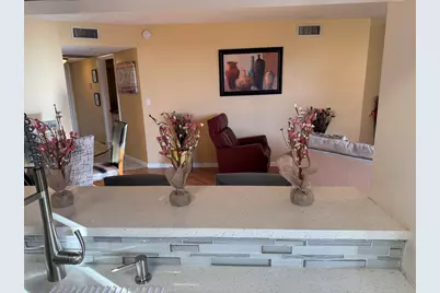 10451 W Broward Boulevard #306, Plantation, FL 33324 - Photo 2