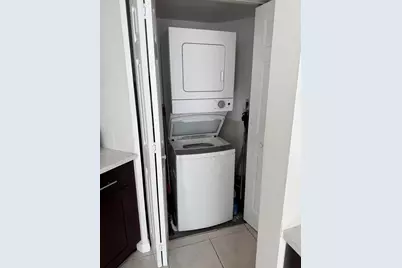 10451 W Broward Boulevard #306, Plantation, FL 33324 - Photo 12