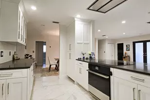 1568 Point Way, North Palm Beach, FL 33408 - Photo 10
