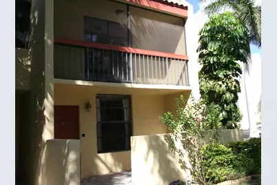 743 SE 1st Way, Deerfield Beach, FL 33441 - Photo 2