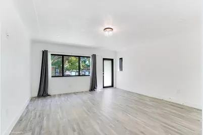 6820 NE 5th Avenue, Miami, FL 33138 - Photo 2