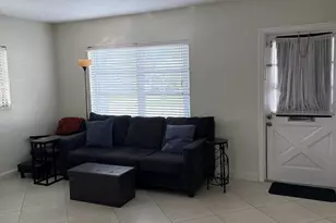 6808 NW 70th St, Tamarac, FL 33321 - Photo 4