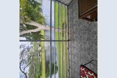 18 Oakridge B #18, Deerfield Beach, FL 33442 - Photo 8