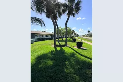 2804 E Crosley Drive E #M, West Palm Beach, FL 33415 - Photo 10