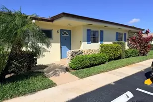 2804 E Crosley Dr E, West Palm Beach, FL 33415 - Photo 2