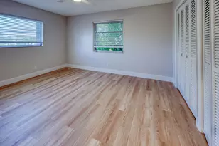 531 N J, Lake Worth Beach, FL 33460 - Photo 8