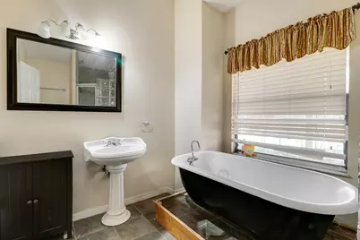 533 NW Avon Avenue, Port Saint Lucie, FL 34983 - Photo 8