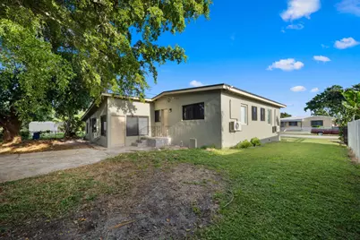 1300 NW 90th Street, Miami, FL 33147 - Photo 18