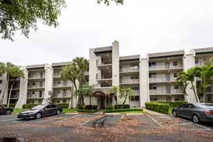 9450 Poinciana Pl, Davie, FL 33324 - Photo 20