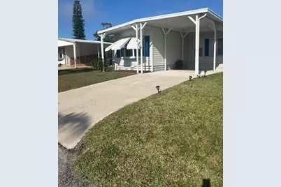 11 Del Sol, Port Saint Lucie, FL 34952 - Photo 2