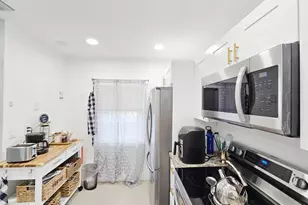 7807 Golf Cir Circle, Margate, FL 33063 - Photo 2
