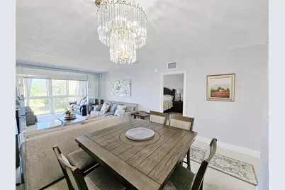 7807 Golf Cir Circle #305, Margate, FL 33063 - Photo 8