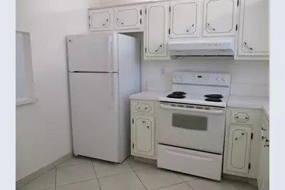 9233 SW 8th Street #311, Boca Raton, FL 33428 - Photo 4