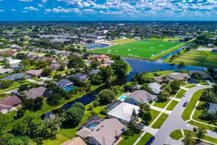 1935 Primrose Ln, Wellington, FL 33414 - Photo 36