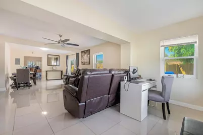 6824 SW 5th Street, Pembroke Pines, FL 33023 - Photo 10