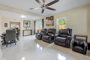 6824 SW 5th St, Pembroke Pines, FL 33023 - Photo 6