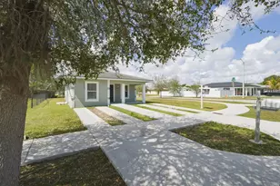 20402 SW 119th Ave, Miami, FL 33177 - Photo 2