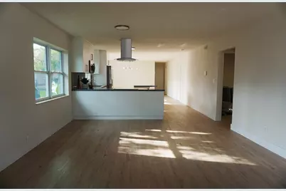 1498 NE 38th Street, Oakland Park, FL 33334 - Photo 10