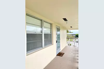 232 Canterbury J, West Palm Beach, FL 33417 - Photo 2