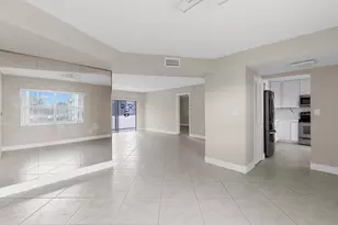 4141 NW 44th Ave, Lauderdale Lakes, FL 33319 - Photo 4