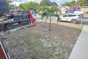 700 57th St, West Palm Beach, FL 33407 - Photo 18