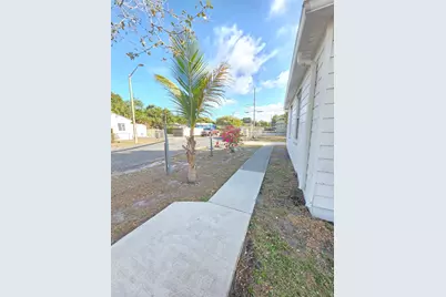 700 57th Street, West Palm Beach, FL 33407 - Photo 12