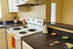 1881 NW 96th Terrace, Pembroke Pines, FL 33024 - Photo 2