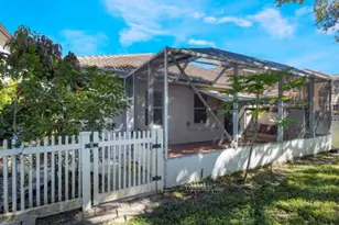 6925 Spider Lily Ln, Lake Worth, FL 33462 - Photo 8