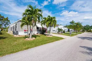 43 W Caribbean, Port Saint Lucie, FL 34952 - Photo 16