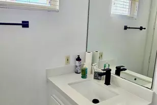 400 SW 15th Dr, Boca Raton, FL 33432 - Photo 8