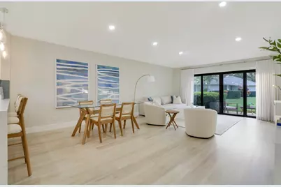 523 Club Drive, Palm Beach Gardens, FL 33418 - Photo 2