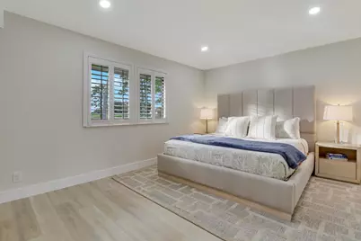 523 Club Drive, Palm Beach Gardens, FL 33418 - Photo 4