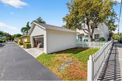 510 S Broadway, Lantana, FL 33462 - Photo 24