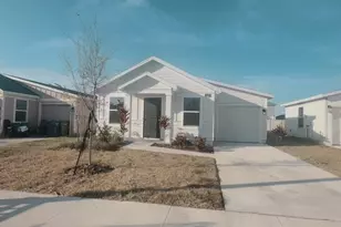 1661 Teagan Ln, Winter Haven, FL 33884 - Photo 4