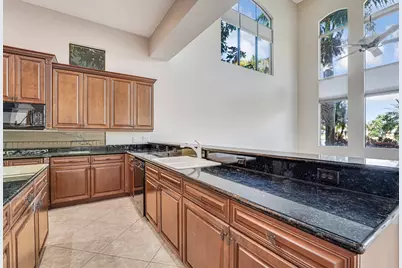 10513 Versailles Boulevard, Wellington, FL 33449 - Photo 16