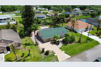 253 SW Chapman Avenue, Port Saint Lucie, FL 34984 - Photo 6