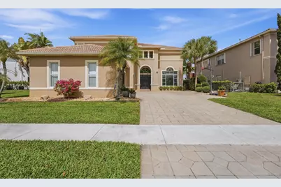 1332 Beacon Circle, Wellington, FL 33414 - Photo 2