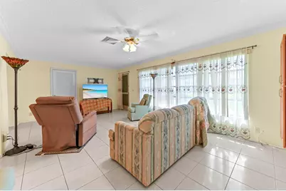 5800 Fernley Drive W #Apt 14, West Palm Beach, FL 33415 - Photo 4