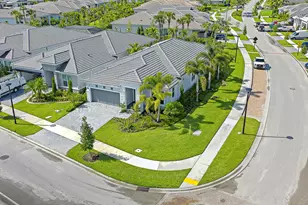 10229 Riverstone Wy, Palm Beach Gardens, FL 33412 - Photo 2