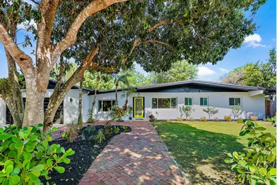 805 E Madison Avenue, Stuart, FL 34996 - Photo 2