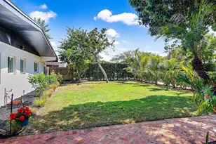 805 E Madison Ave, Stuart, FL 34996 - Photo 6