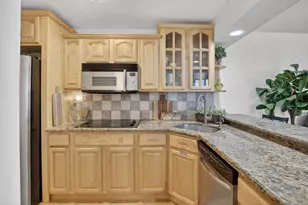 1533 Fairway Rd, Pembroke Pines, FL 33026 - Photo 8