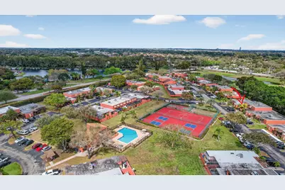 1533 Fairway Road, Pembroke Pines, FL 33026 - Photo 38