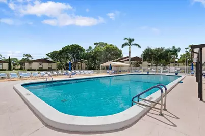 410 Pine Glen Lane #D2, Greenacres, FL 33463 - Photo 20