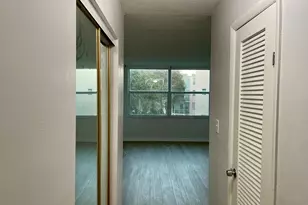 1401 NE 191st St, Miami, FL 33179 - Photo 10